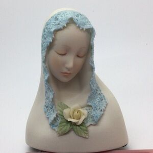 Home Cybis Porcelain Madonna with blue lace in perfect condition